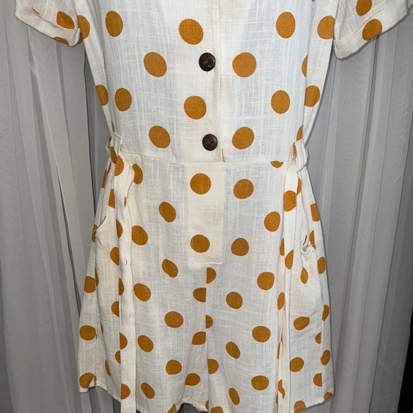 Monteau White and Yellow/ Orange  Polka Dot Romper - Picture 4 of 9